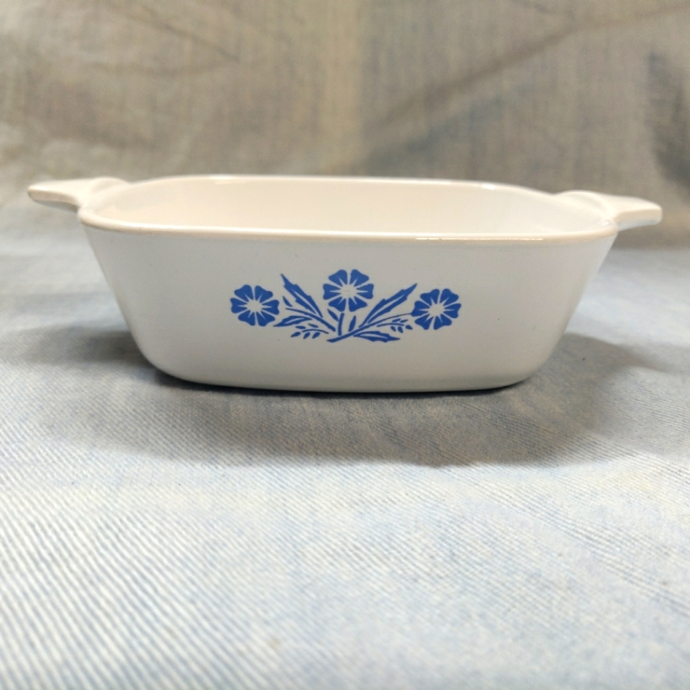 Vintage Corningware Cornflower Petite Pan P-41